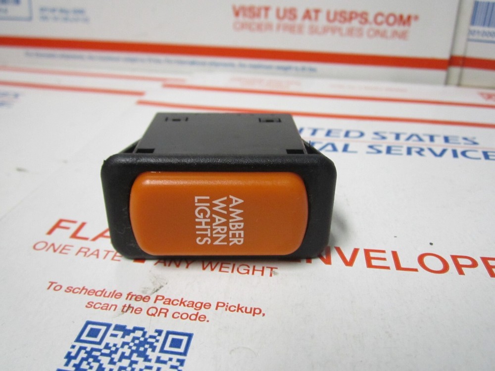 Thomas Panel Light AMBER Warn Lights A06-49957-017 NEW, S3