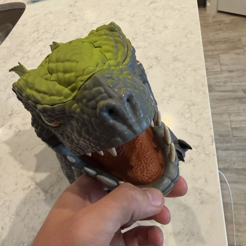 2009 Mattel Cruncher Rare Prehistoric Interactive Walking Talking Pet Dinosaur