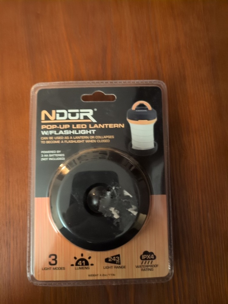 Ndur POP-UP LED LANTERN W/ FLASHLIGHT