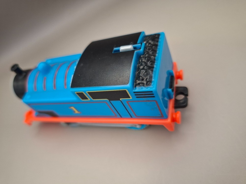 Thomas Hyper Glow Trackmaster Train Motorized - 2017 BLACK LIGHT LED Thomas