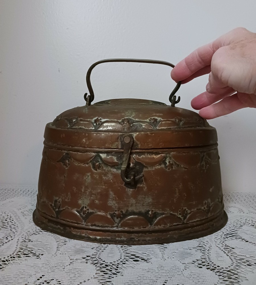 Antique Copper Container Unique Design w/ Hook Latch & Handle