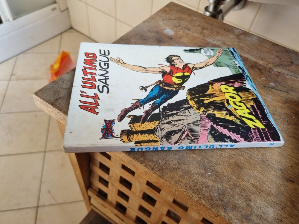 ZAGOR ZENITH ORIGINAL NO. 143 CONDITION NEVER OPENED AND NEVER READ