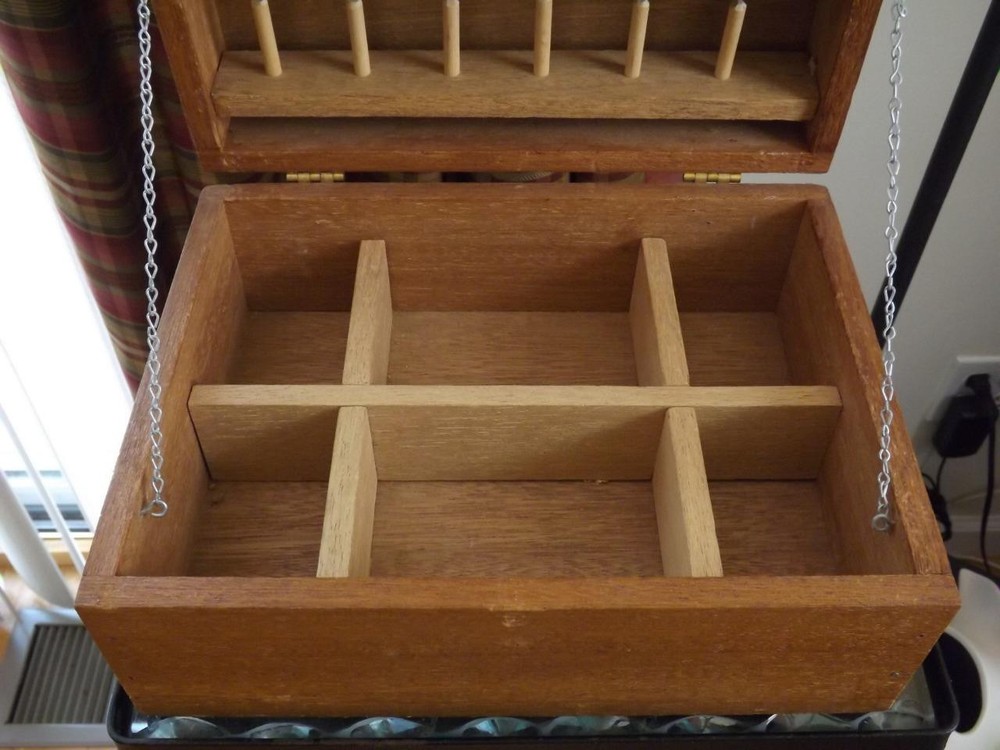 Wood Sewing Box 18 Thread Holders Tile Top EXC