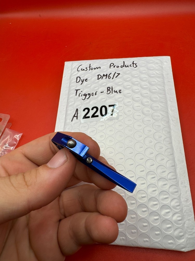 Custom Products Dye DM6/7 Trigger-Blue