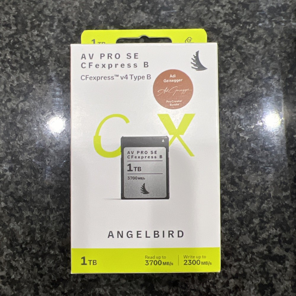 Angelbird 1TB CFexpress V4 Type B - Tank Holder - Reader BUNDLE
