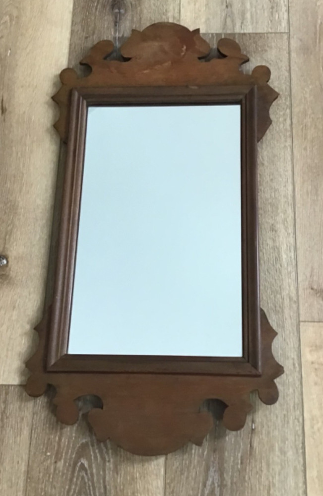 Vintage QUEEN ANNE MIRROR ~~ 26" X 14"