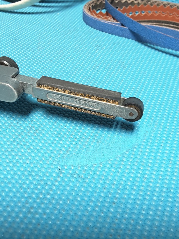 Dynabrade 11000 , Dynafile Belt Sander.