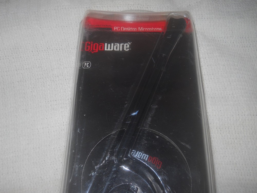 Gigaware Noise-Cancelling PC Desktop Microphone - Omnidirectional - Black