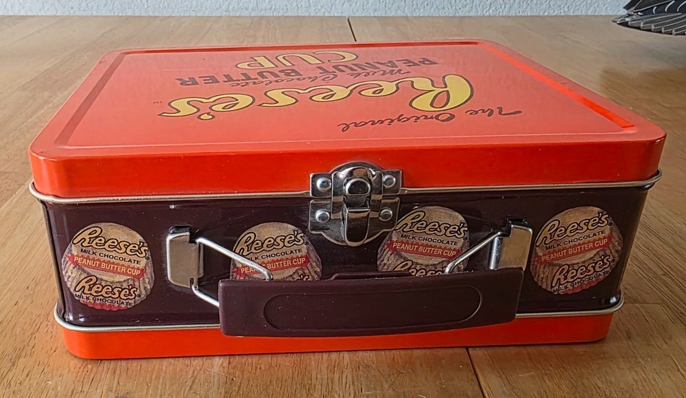 Reese's Peanut Butter Cup Lunch Box