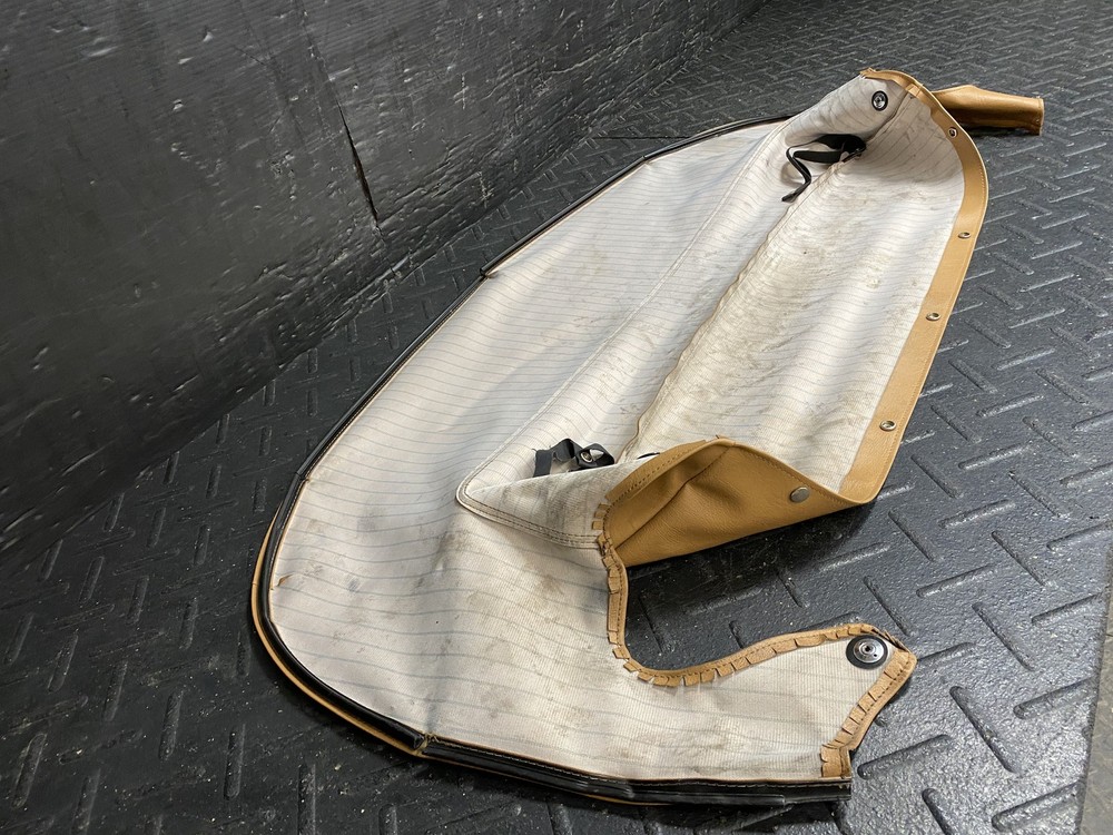 1997 MAZDA MIATA CONVERTIBLE BOOT COVER BEIGE