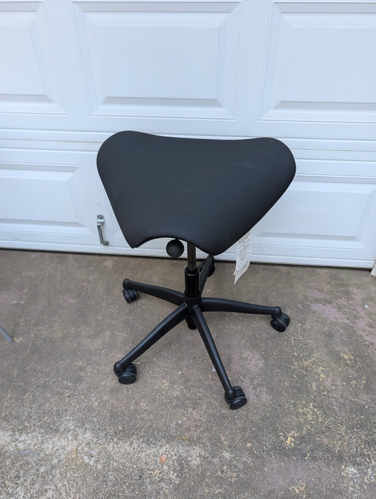 Humanscale Freedom Saddle Stool BLACK