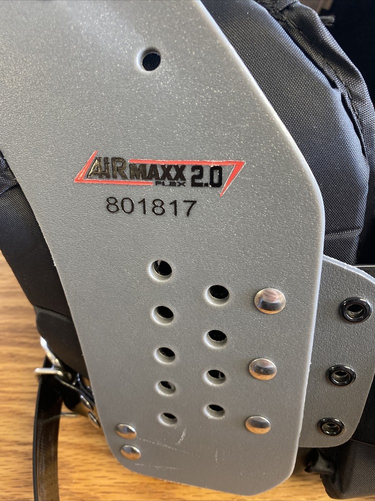 Schutt Airmaxx 2.0 Skill Shoulder Pads XL