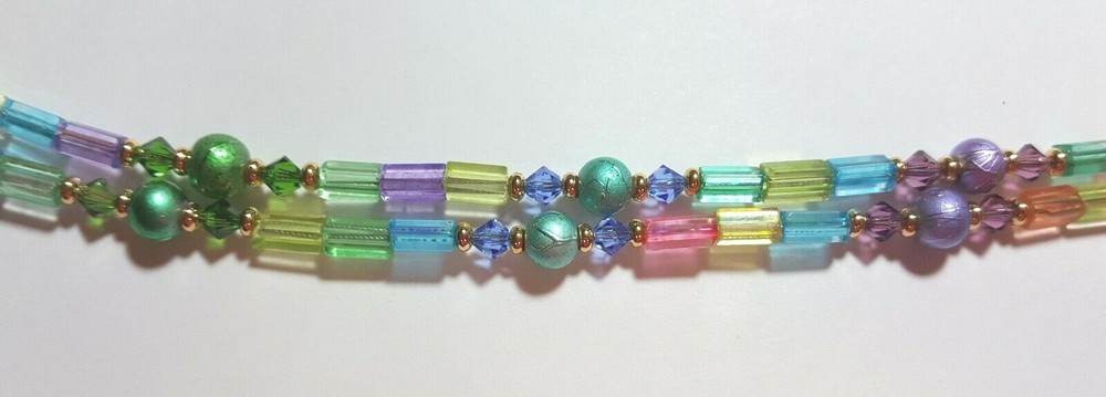FUN AND FUNKY RAINBOW EYEGLASS CHAIN HOLDER