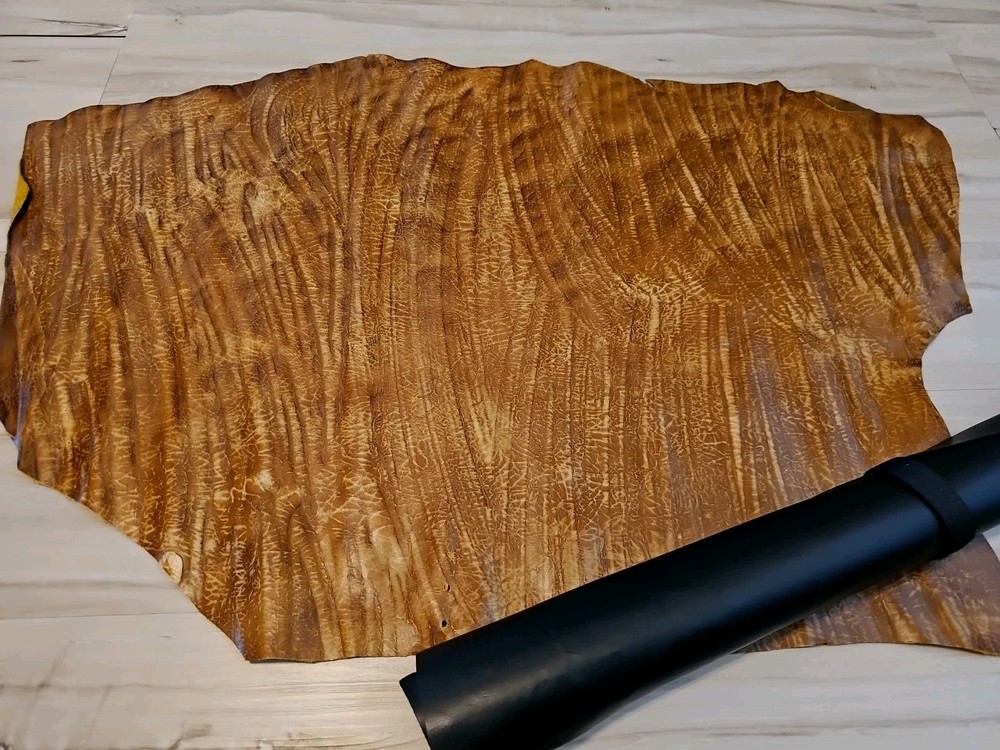 3-4oz SADDLE TAN HAND STAINED LEATHER HIDE SHOULDER M-SOFT PANEL,SHEET 5+sq