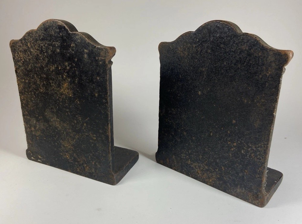 Vtg Cast Iron Bookend Set - Shakespeare Library Theme