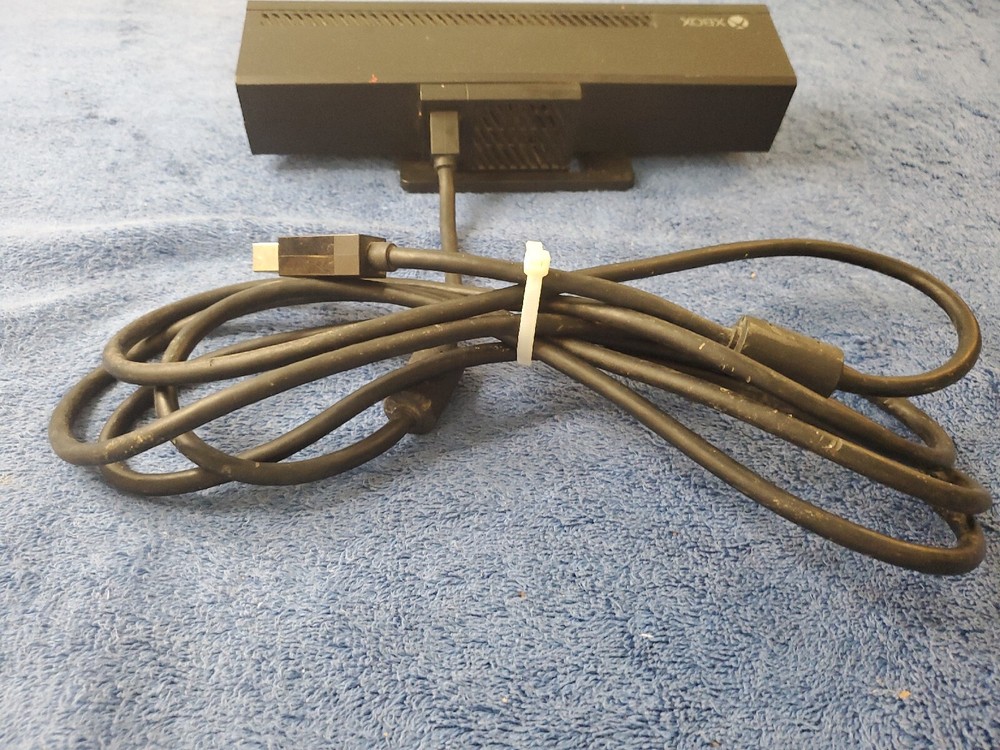 Microsoft Xbox One Kinect Camera Motion Sensor Bar Black MODEL 1520 OEM