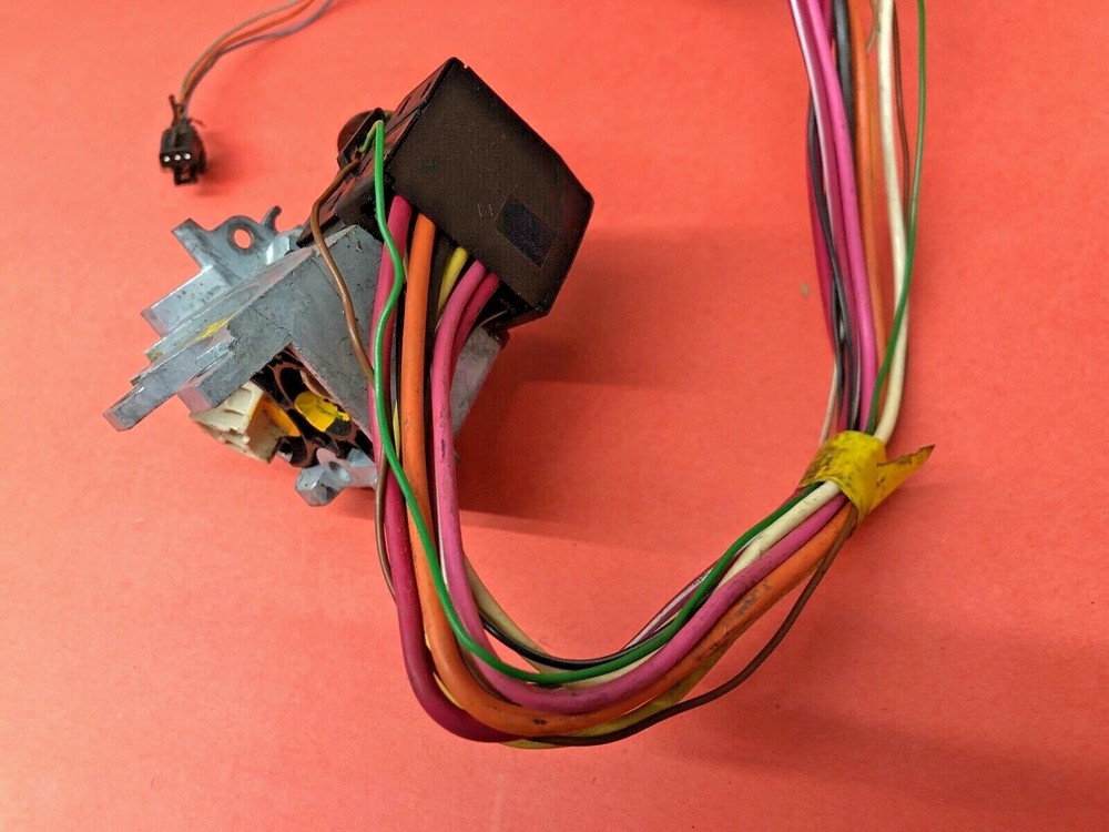 1995-1997 SILVERADO STEERING COLUMN IGNITION LOCK ASSEMBLY & SWITCH W/ KEYS