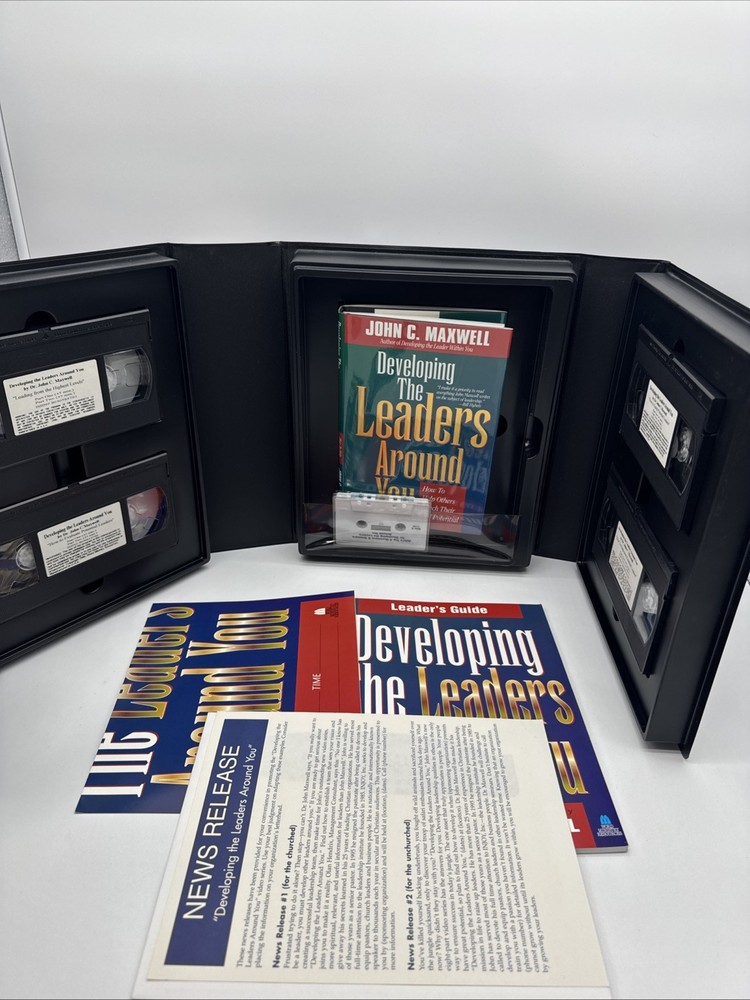 John Maxwell Leadership Training VHS & Audio Cassette Kit Complete Set