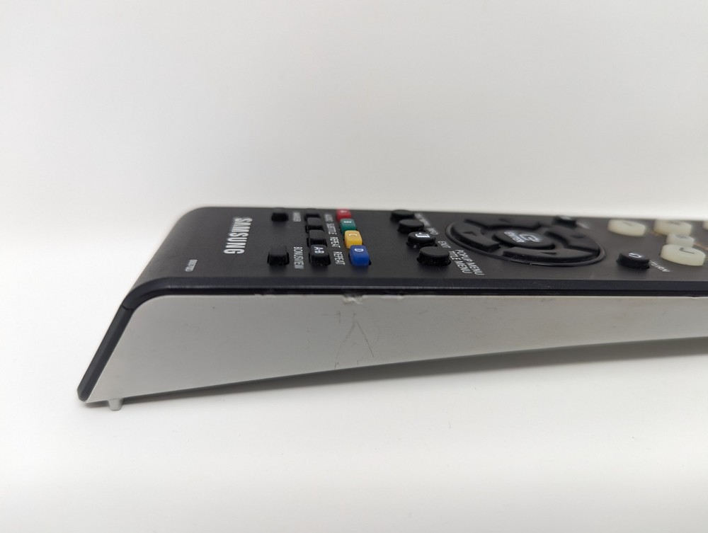 Remote Control OEM Samsung 00070D Replacement Blu-ray Disc Player - Preowned