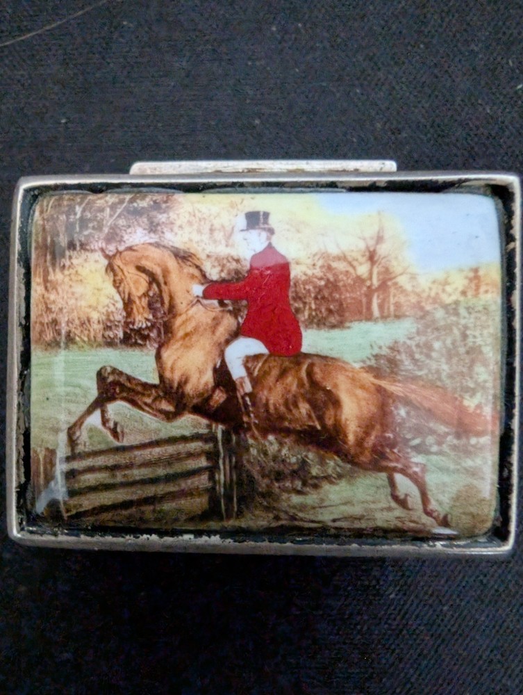 Solid Sterling Silver 925 Hunting Scene Box
