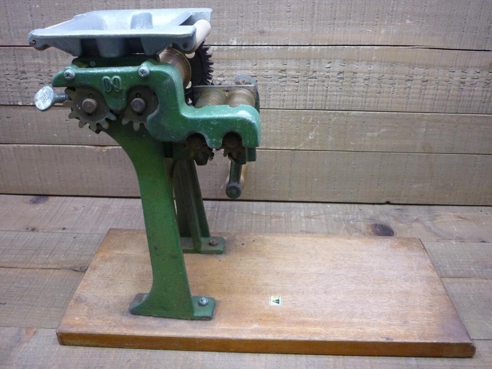 Ramen Noodle Making Machine Ono TYPE 1 Noodle Udon Soba