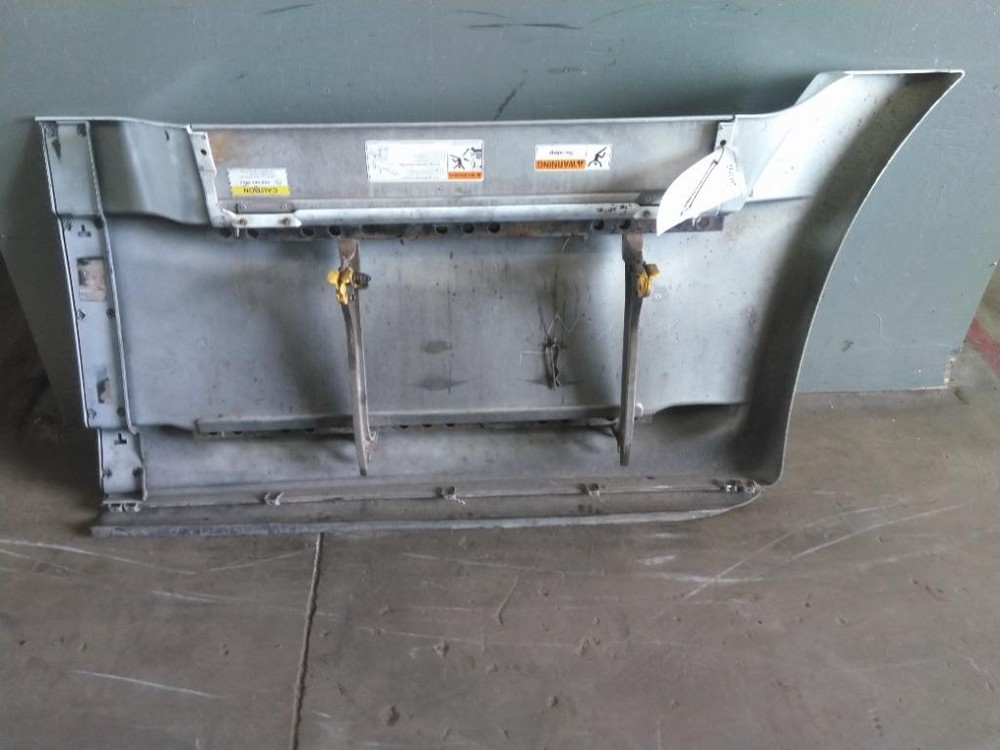 For 2017 FREIGHTLINER CASCADIA 125 SIDE FAIRING Left , IL