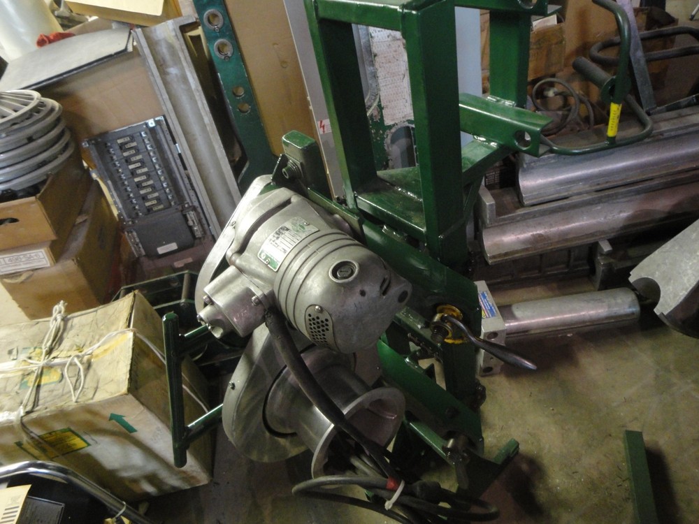 GREENLEE Tugger Cable Puller with Stand