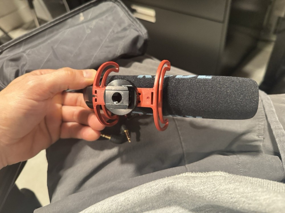 Rode VideoMic GO Lightweight On Camera Microphone