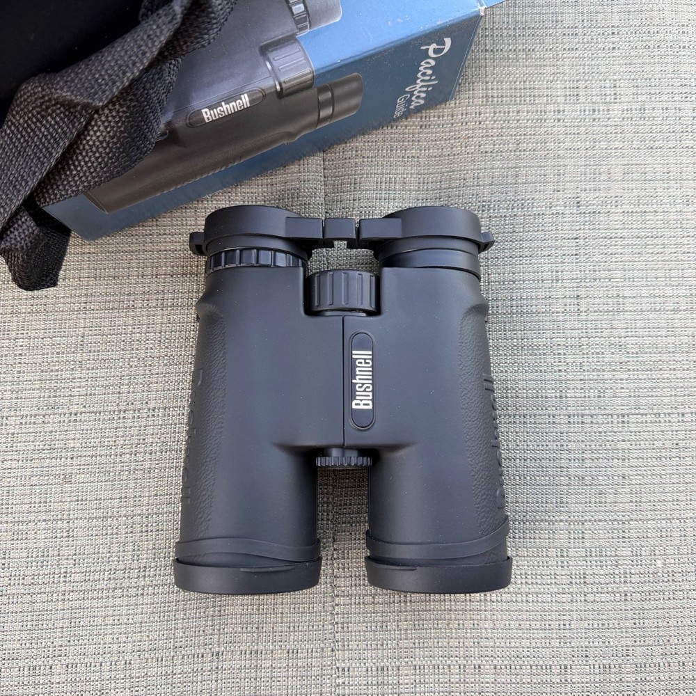 Bushnell Pacifica Guide 10x42mm Binocular