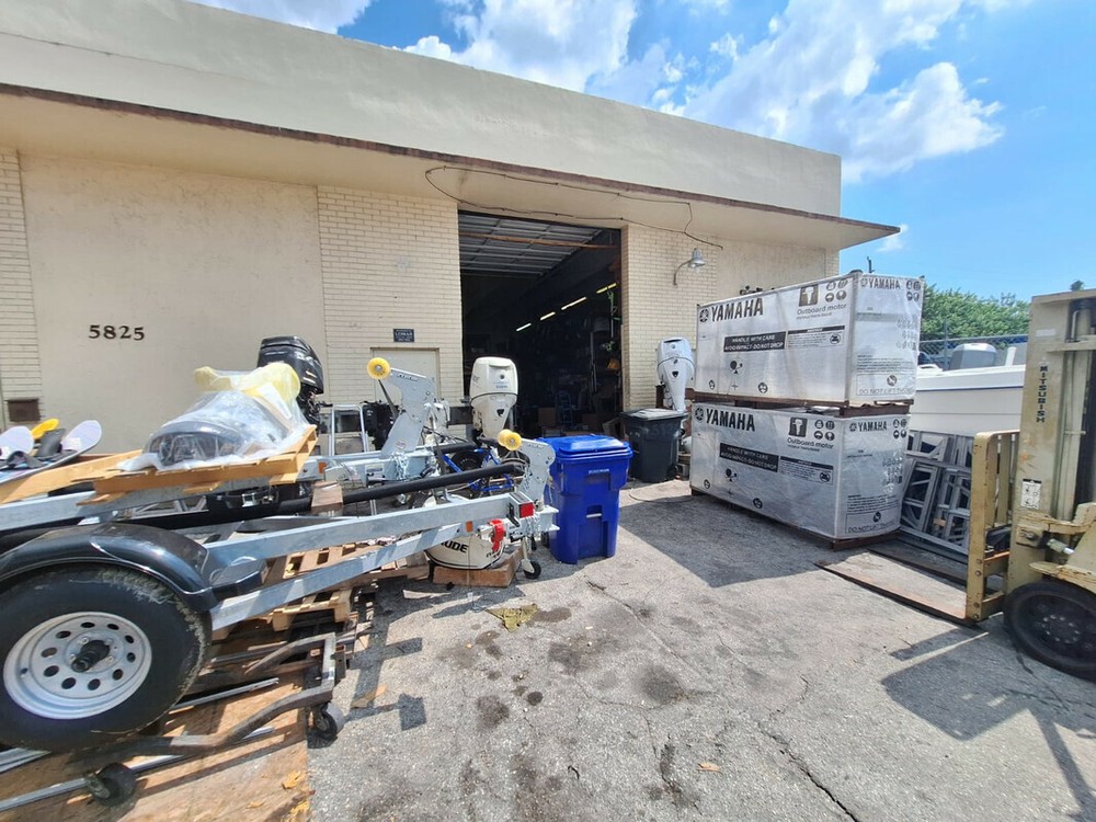 Ritchie Explorer Compass S-53 Traditional Black Surface Mount Boat Marine Light