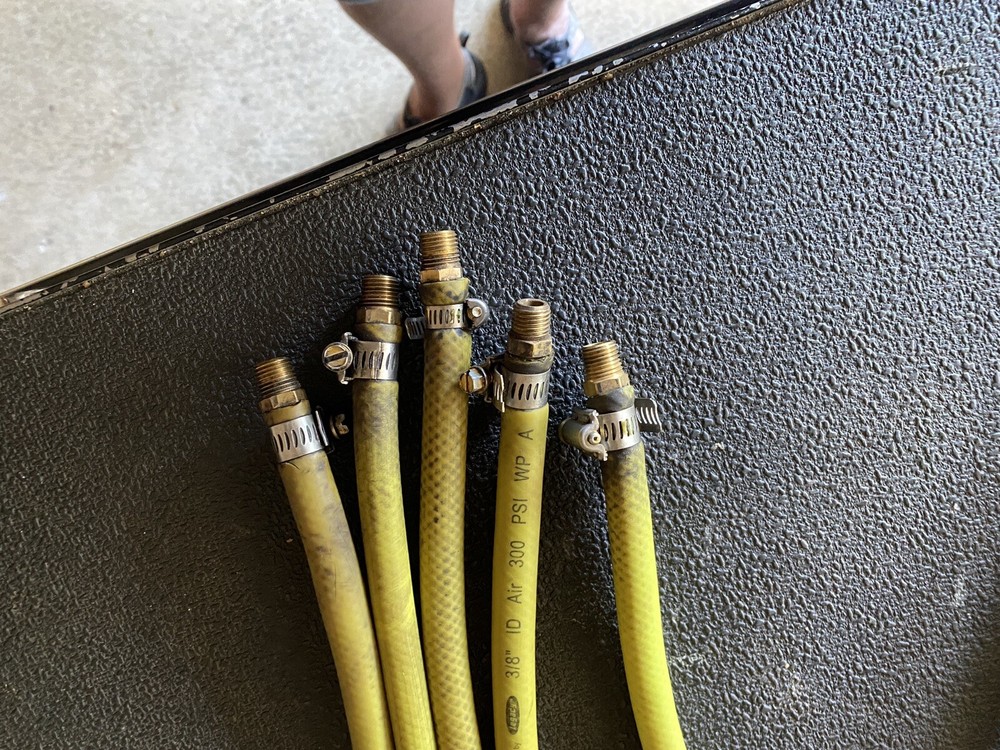 24” Air Whip Hoses