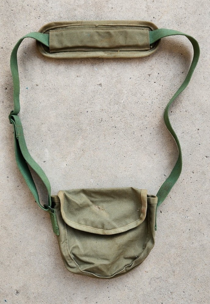 Chinese drum pouch