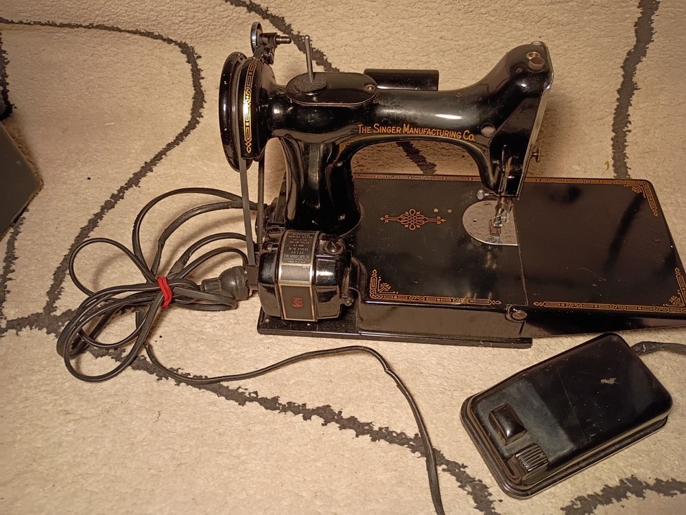 1952 singer featherweight sewing machine.