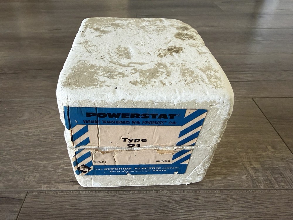 Superior Electric TYPE 21 Variable, Manually Operated, Open, Single Phase (NOS)