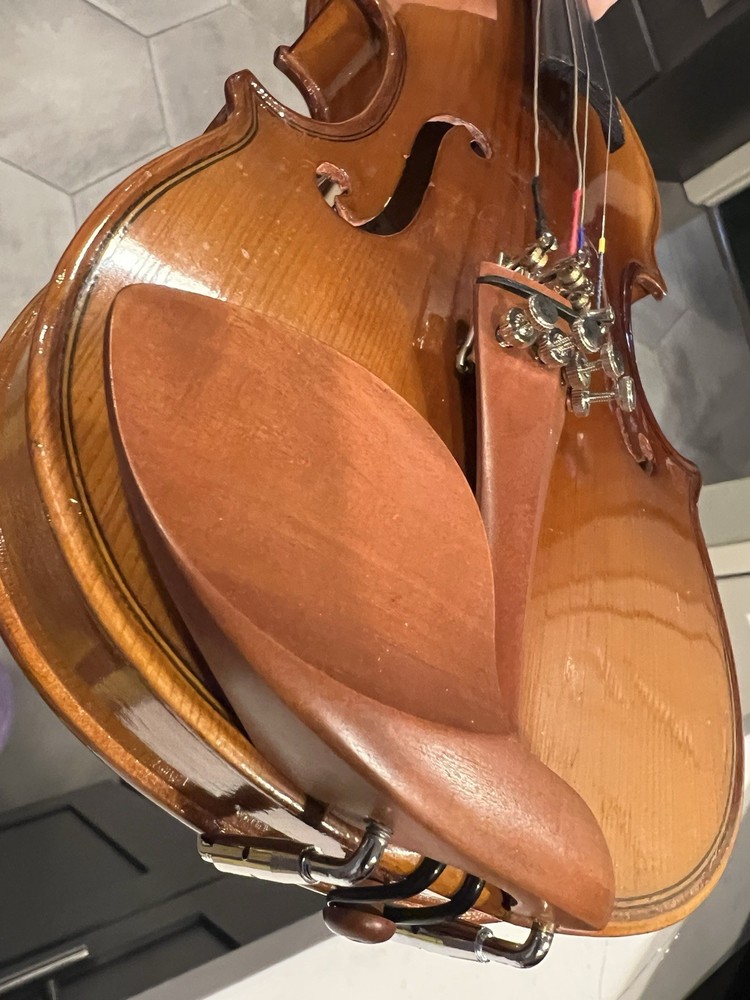 Violin 1/4 H.Siegler Model HS 10 w/case