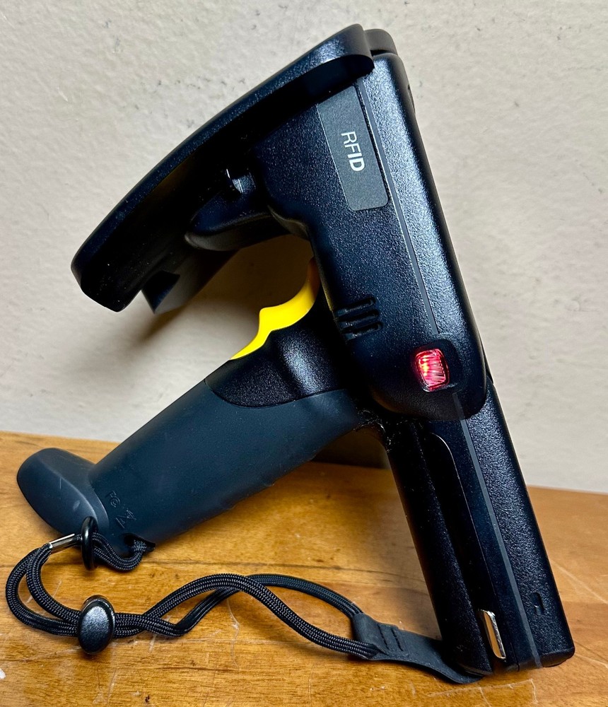 Symbol MC319ZUS Handheld RFID Mobile Computer Terminal Barcode Scanner