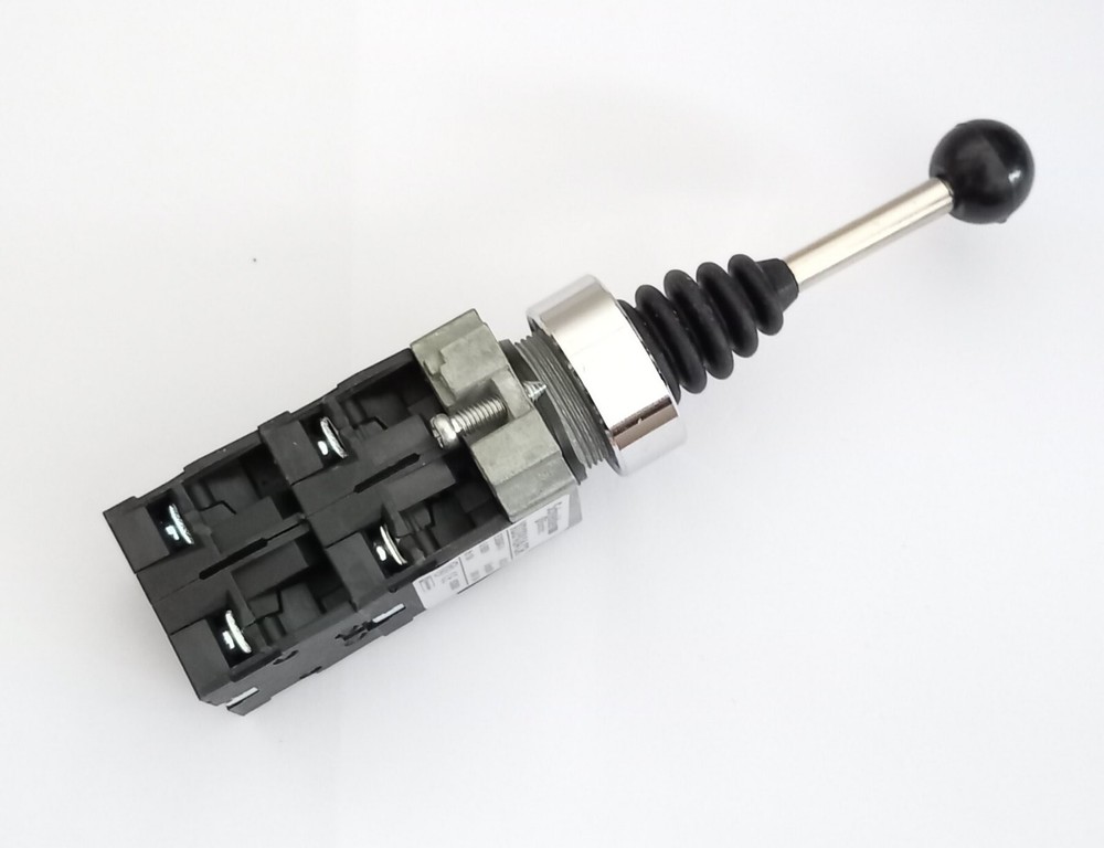 One New Schneider Electric XD2PA24 CR Joystick Controller