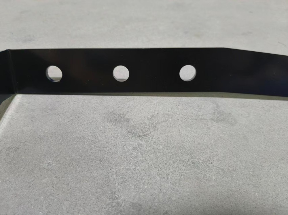 Rear Splash Shield Bracket Right Side For Volvo VNL 2018-2023