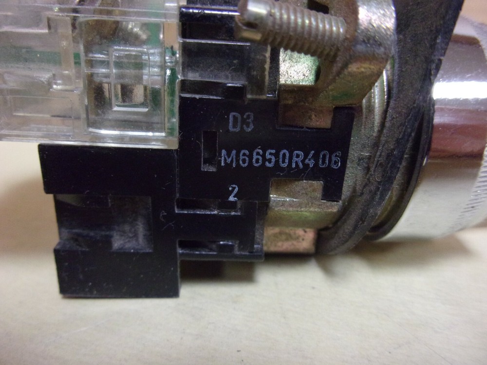 Red 2 Position Selector Switch M6650R406 , used