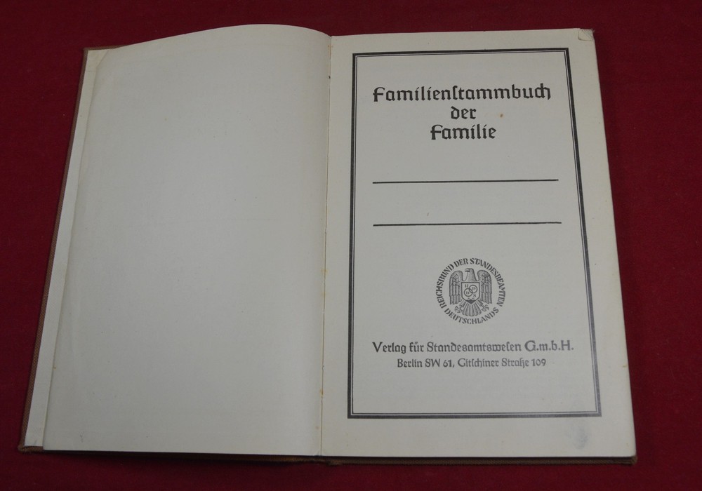 German WW2 Book Der AHNENPASS Proof Aryan certificate Document Original