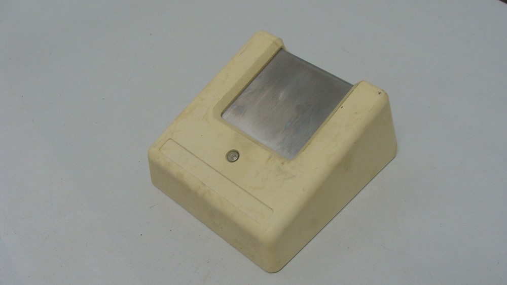 SECURA KEY CARD READER TOUCH PLATE SK-034W