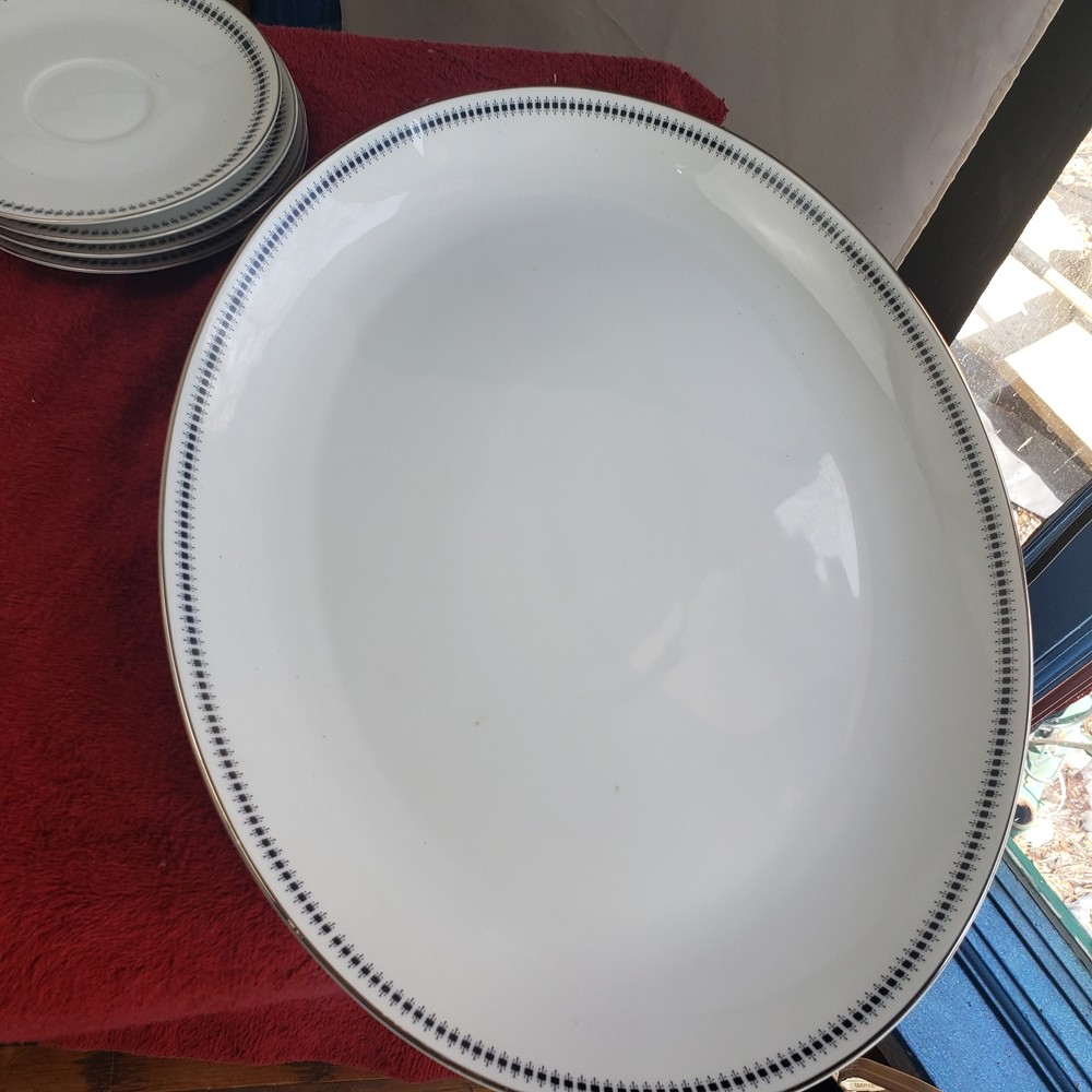 Mikasa Starlight 5560 Fine China Dinnerware Set White Black Gray