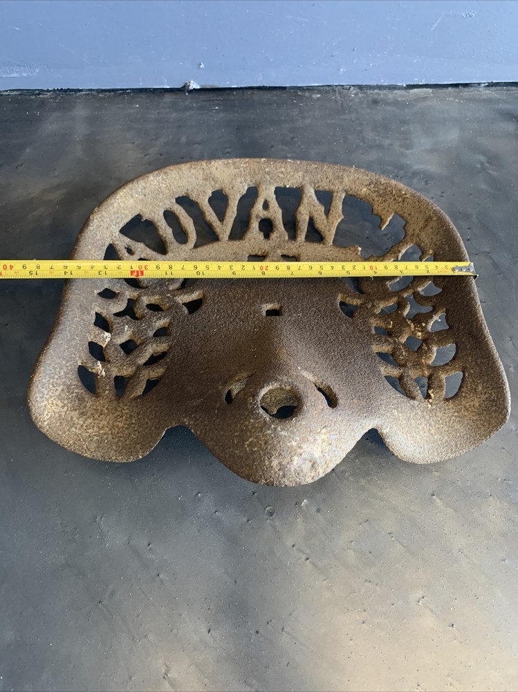VINTAGE CAST IRON FARM SEAT