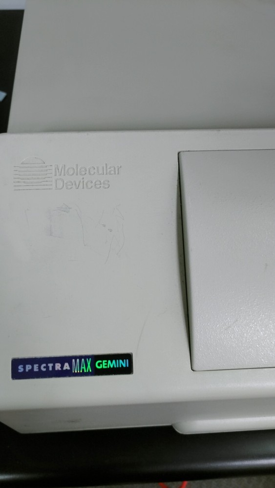 Molecular Devices SpectraMAX Gemini Microplate Spectrophotometer