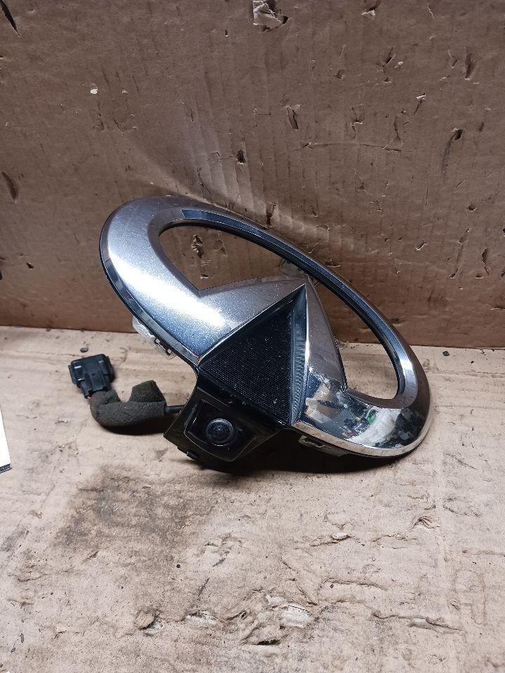 Camera/projector INFINITI QX60 14 15