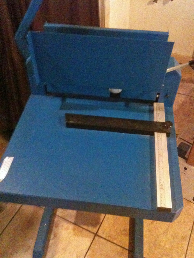 Dahle 842 Stack Paper Cutter + Stand - Used