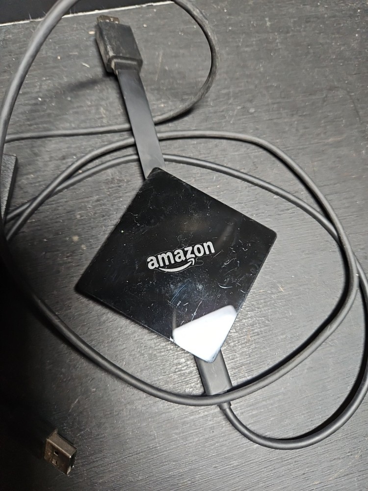 Amazon FIRE STICK with Voice Remote Used