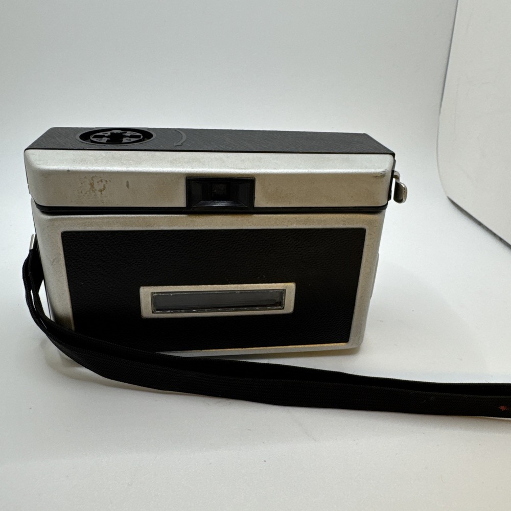 Vintage Kodak Instamatic 104 Camera with Strap Untested