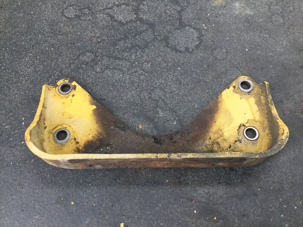 CAT 3208 Engine Mount - Used