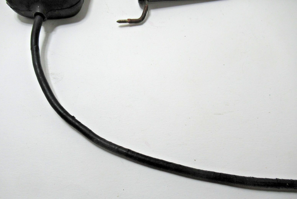 VINTAGE FOX TRIPLCHEK BATTERY TESTER